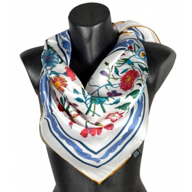 Foulard carré soie fleurs fond blanc