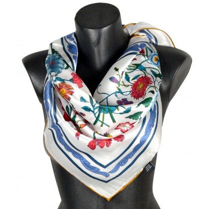 Foulard carré soie fleurs fond blanc